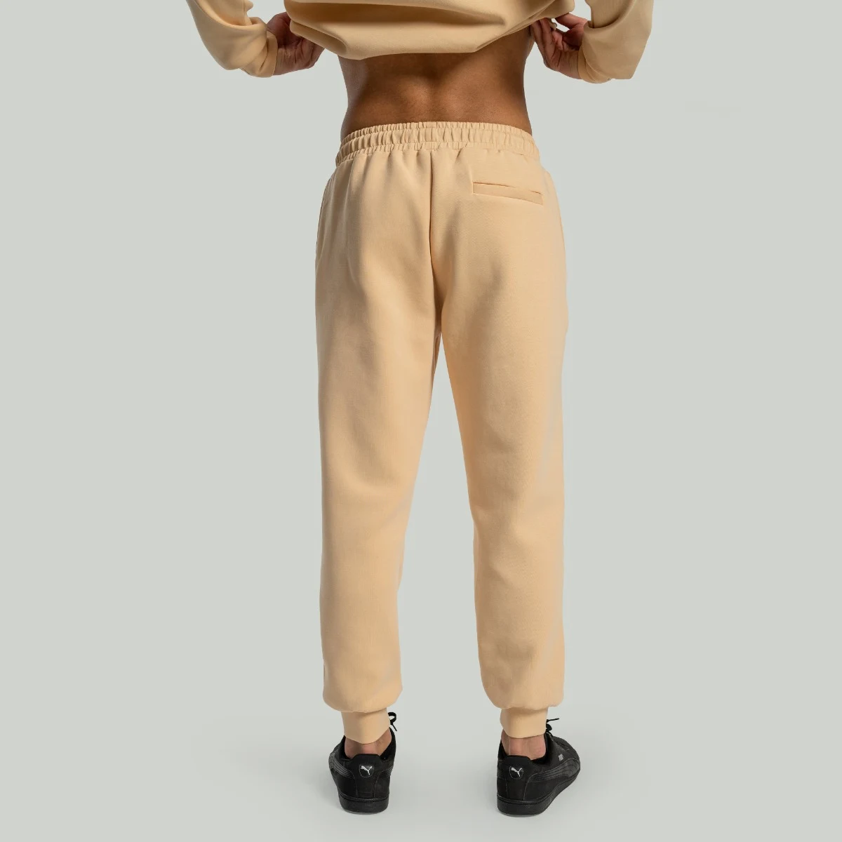 STRIX Relaxed Joggers Sandshell · záber 3