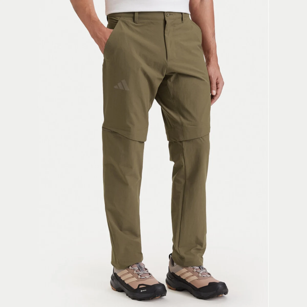 adidas Outdoor hlače KW7459 Smeđa Regular Fit · záber 2