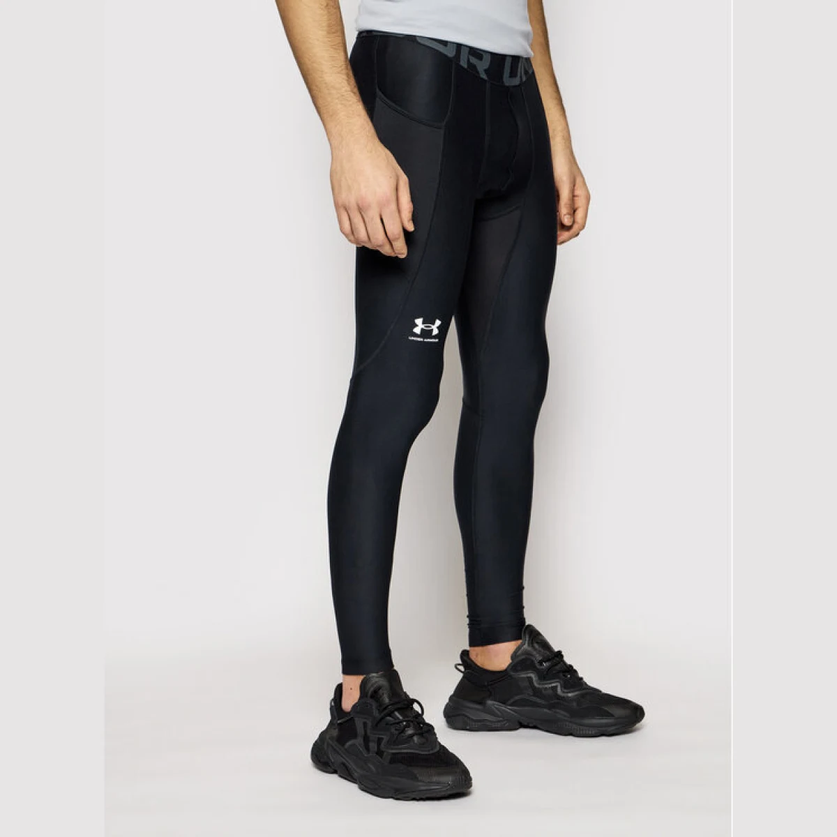 Under Armour Leggings HeatGear® 1361586 Crna Slim Fit · záber 2