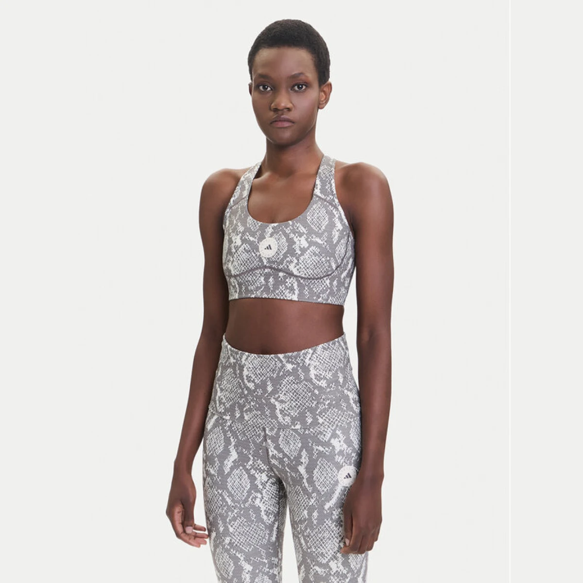 adidas by Stella McCartney Sportski grudnjak Power Impact JM6092 Šarena Slim Fit · záber 2