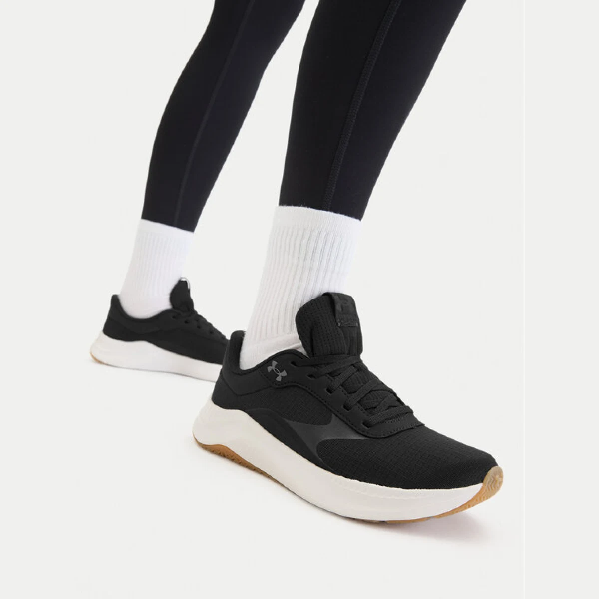 Under Armour Obuća za teretanu UA W Aurora 3 6000760 Crna · záber 2