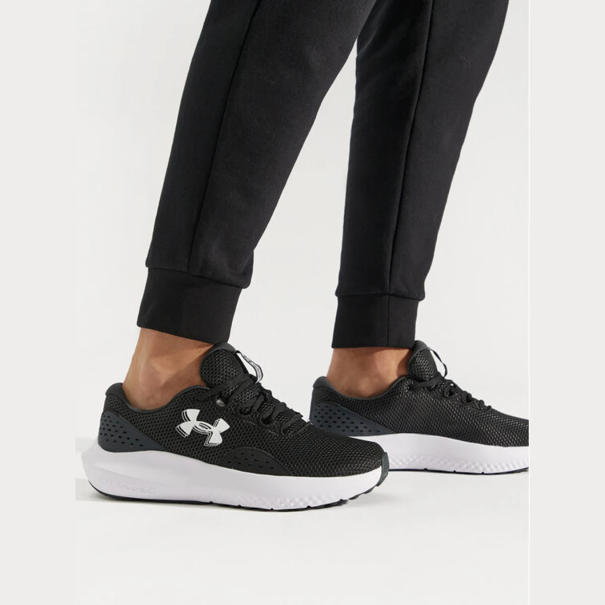 Under Armour Tenisice za trčanje Ua Charged Surge 4 3027000-001 Crna · záber 2
