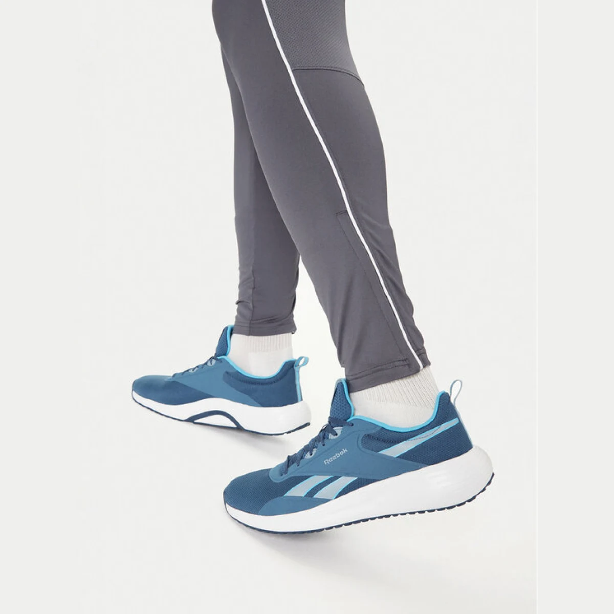 Tenisice za trčanje Reebok CEO-LITE PLUS 4 100227346 Plava - Veličina: 43 | Boja: modrá | Dobna skupina: Odrasli | Spol: Muško · záber 2