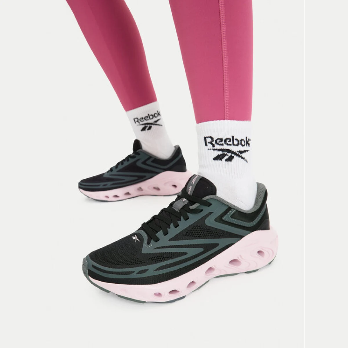 Tenisice za trčanje Reebok EO-FUEL FLEX RUN 100271456 Crna - Veličina: 35 | Boja: čierna | Dobna skupina: Odrasli | Spol: Žensko · záber 5