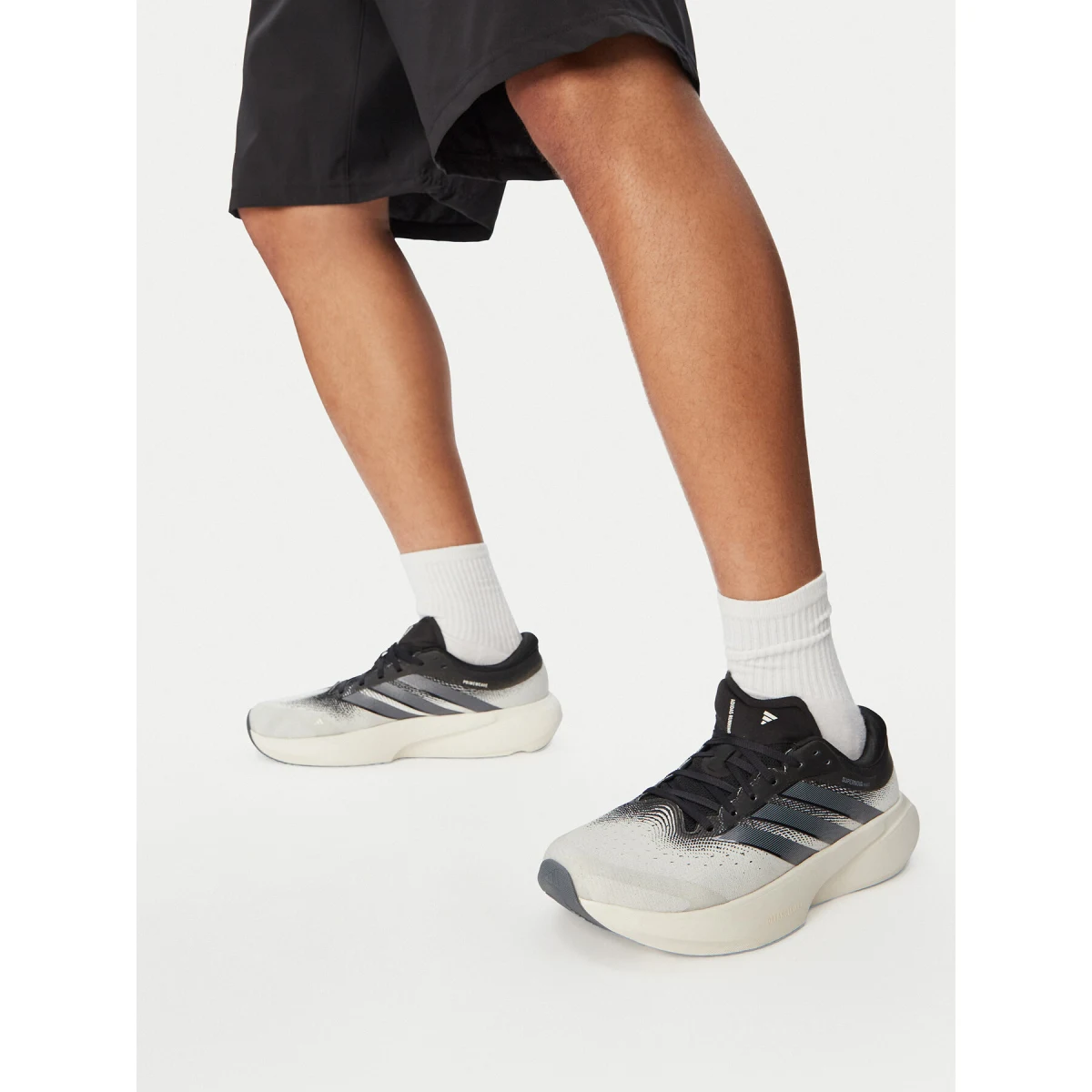 Tenisice za trčanje adidas Supernova Rise 3 Running Shoes KK1202 Bež · záber 2