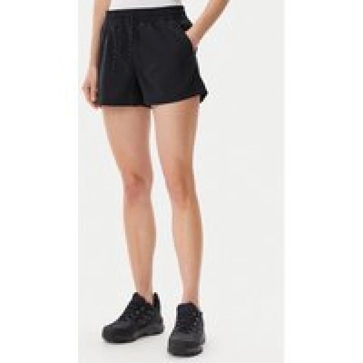 Columbia Sportske kratke hlače BlueVista Hill™ 2119153 Crna Regular Fit · záber 1