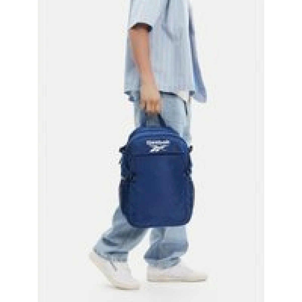 Putni ruksak Reebok RBK-040-CCC-05 Ružičasta - Veličina: univerzálna veľkosť | Boja: modrá | Dobna skupina: Odrasli | Spol: Unisex · záber 1