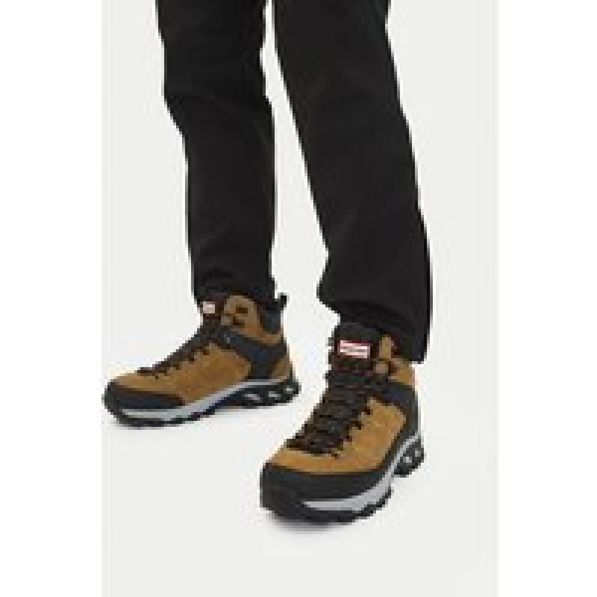 Hunter Trekking CEO-H8-352 Smeđa · záber 1