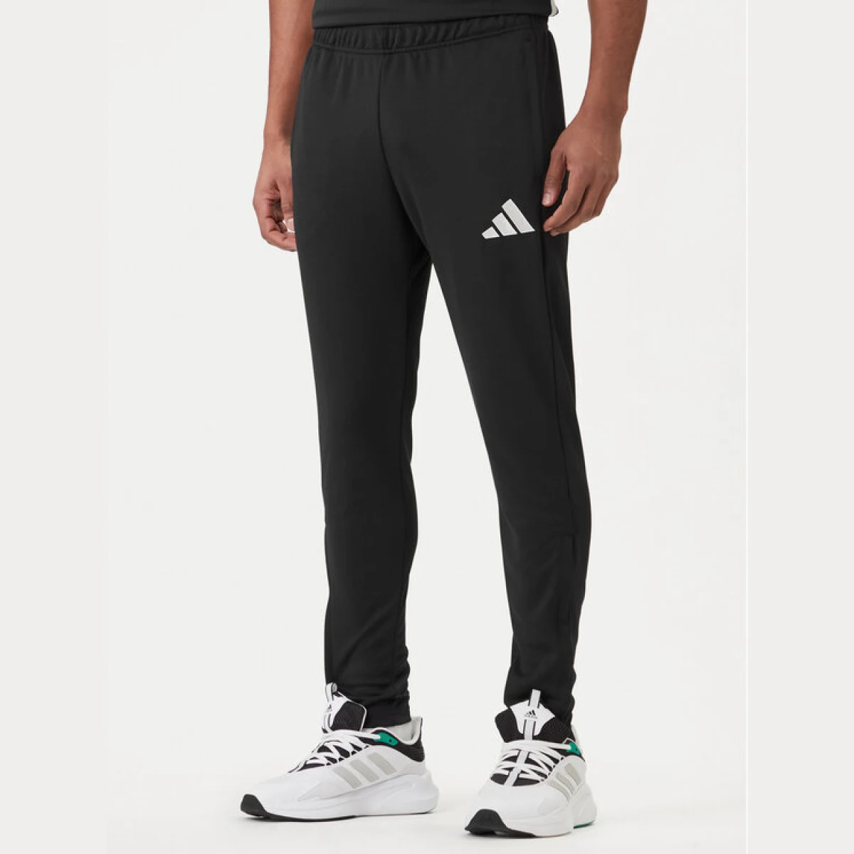adidas Donji dio trenerke Entrada 26 Training KE9848 Crna Regular Fit · záber 2