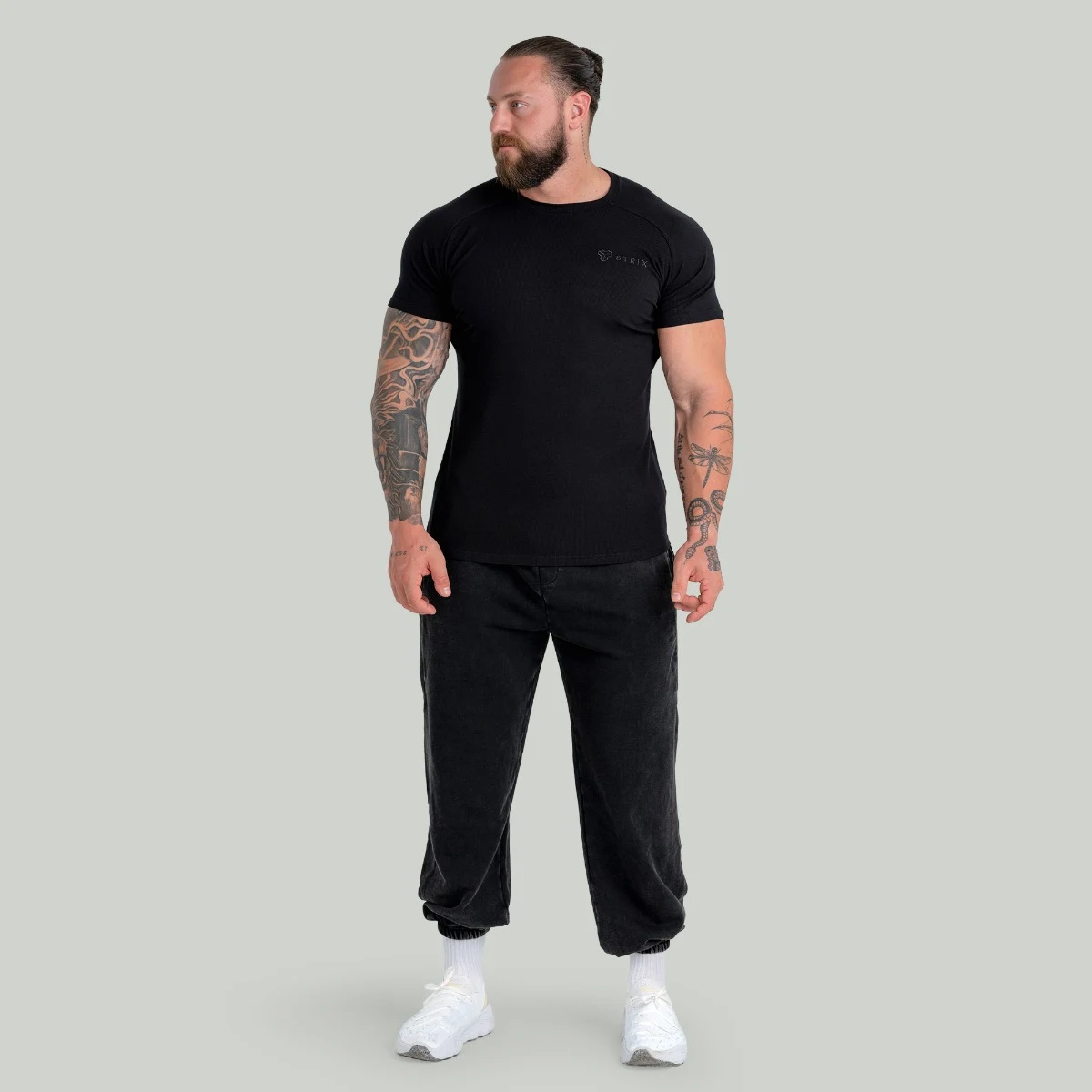 STRIX Joggers Washed Black · záber 5