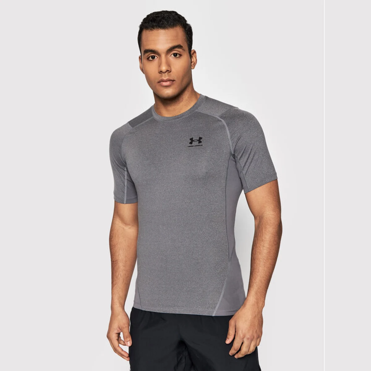 Under Armour Tehnička majica HeatGear® 1361518 Siva Slim Fit · záber 2