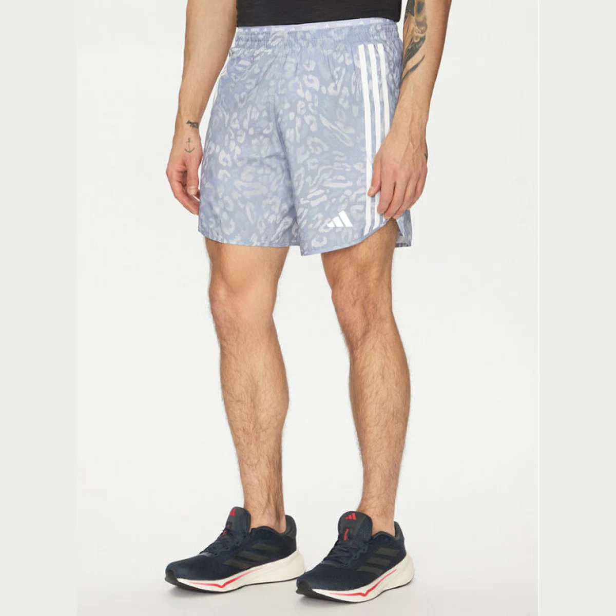 adidas Sportske kratke hlače Own the Run 3-Stripes JD7769 Plava Regular Fit · záber 2
