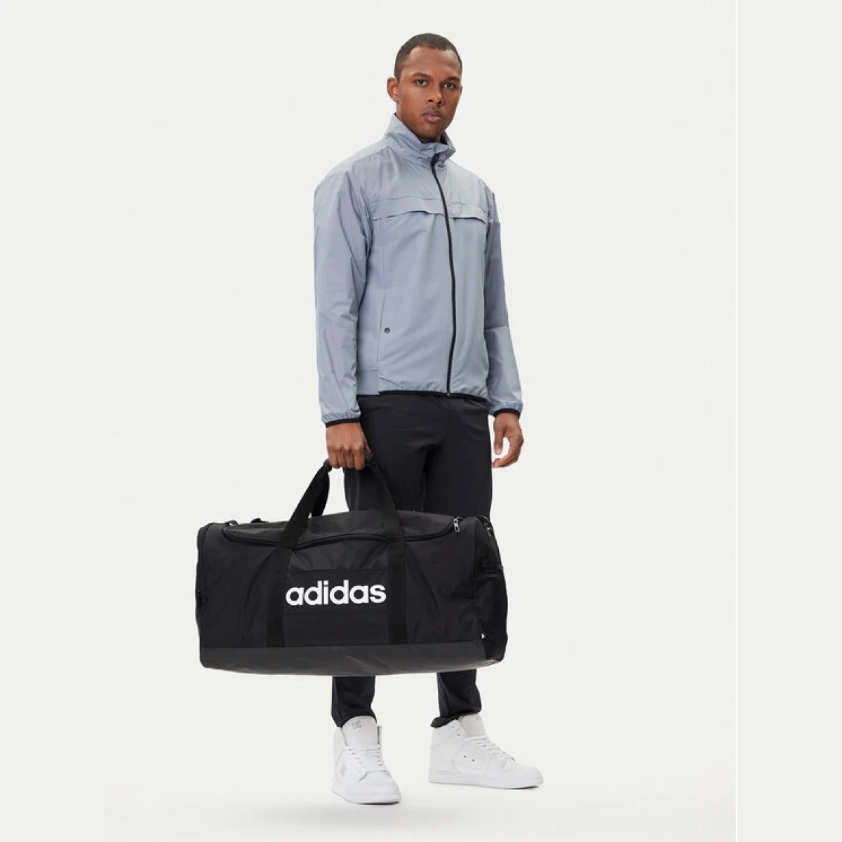adidas Torba Linear Large JE8344 Crna · záber 2