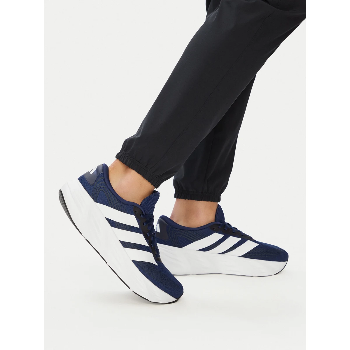 Tenisice za trčanje adidas Galaxy 8 Running Shoes IH9813 Tamnoplava - Veličina: 42 ⅔ | Boja: modrá | Dobna skupina: Odrasli | Spol: Muško · záber 2