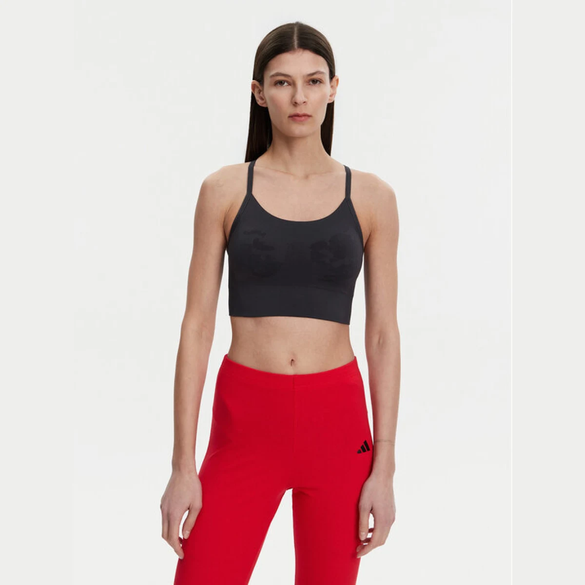 adidas by Stella McCartney Sportski grudnjak TrueStrength JJ1650 Siva Slim Fit · záber 2