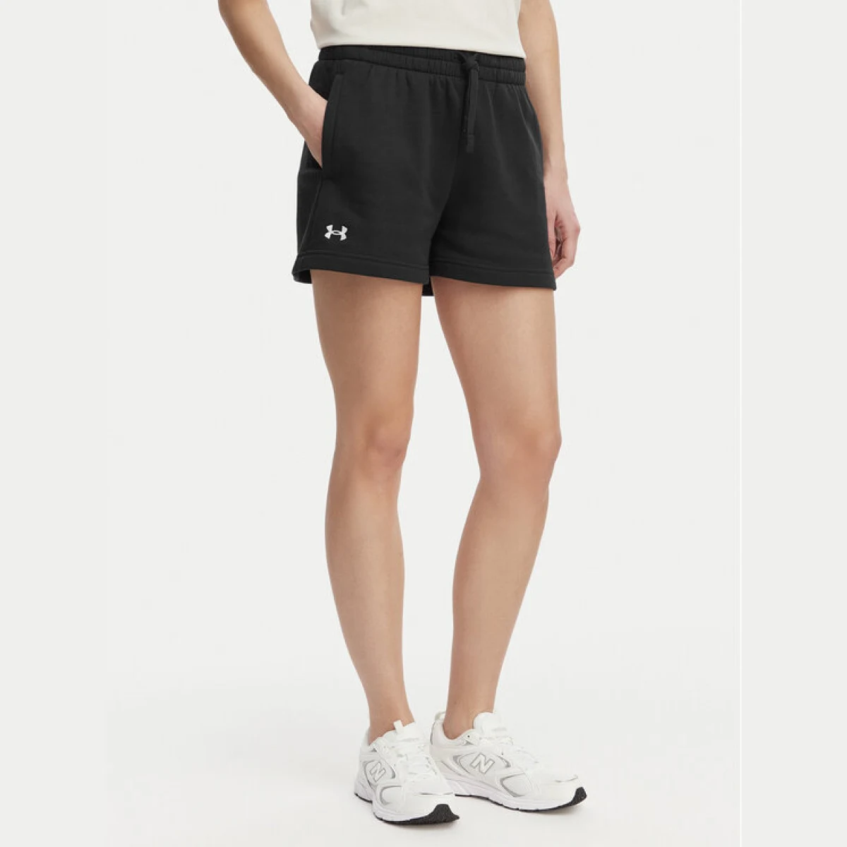Under Armour Sportske kratke hlače Rival Fleece Short 1382723-001 Crna Loose Fit · záber 2