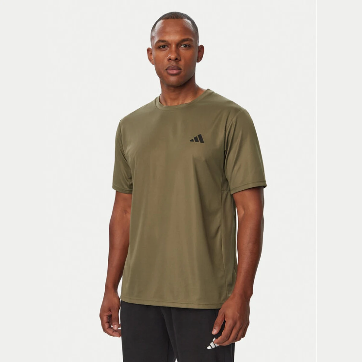 adidas Tehnička majica Workout Essentials KD5461 Kaki Regular Fit - Veličina: S | Boja: zelená | Dobna skupina: Odrasli | Spol: Muško · záber 2