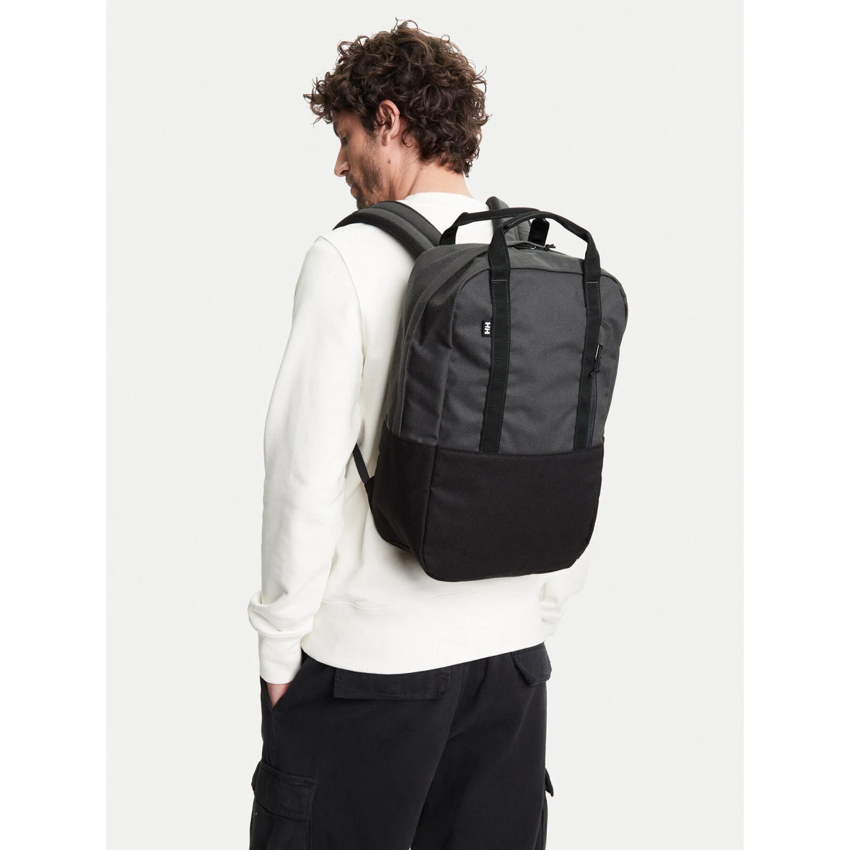 Ruksak Helly Hansen Oslo Plus 67538_980 Siva · záber 2