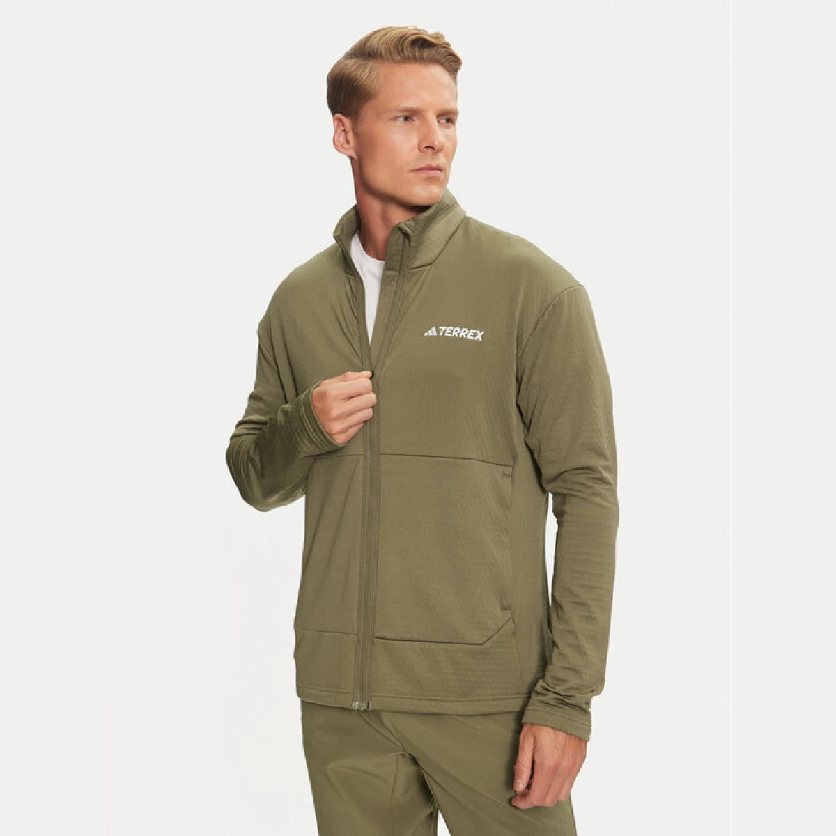 adidas Tehnička majica dugih rukava Terrex Multi Light IQ3742 Zelena Slim Fit · záber 2