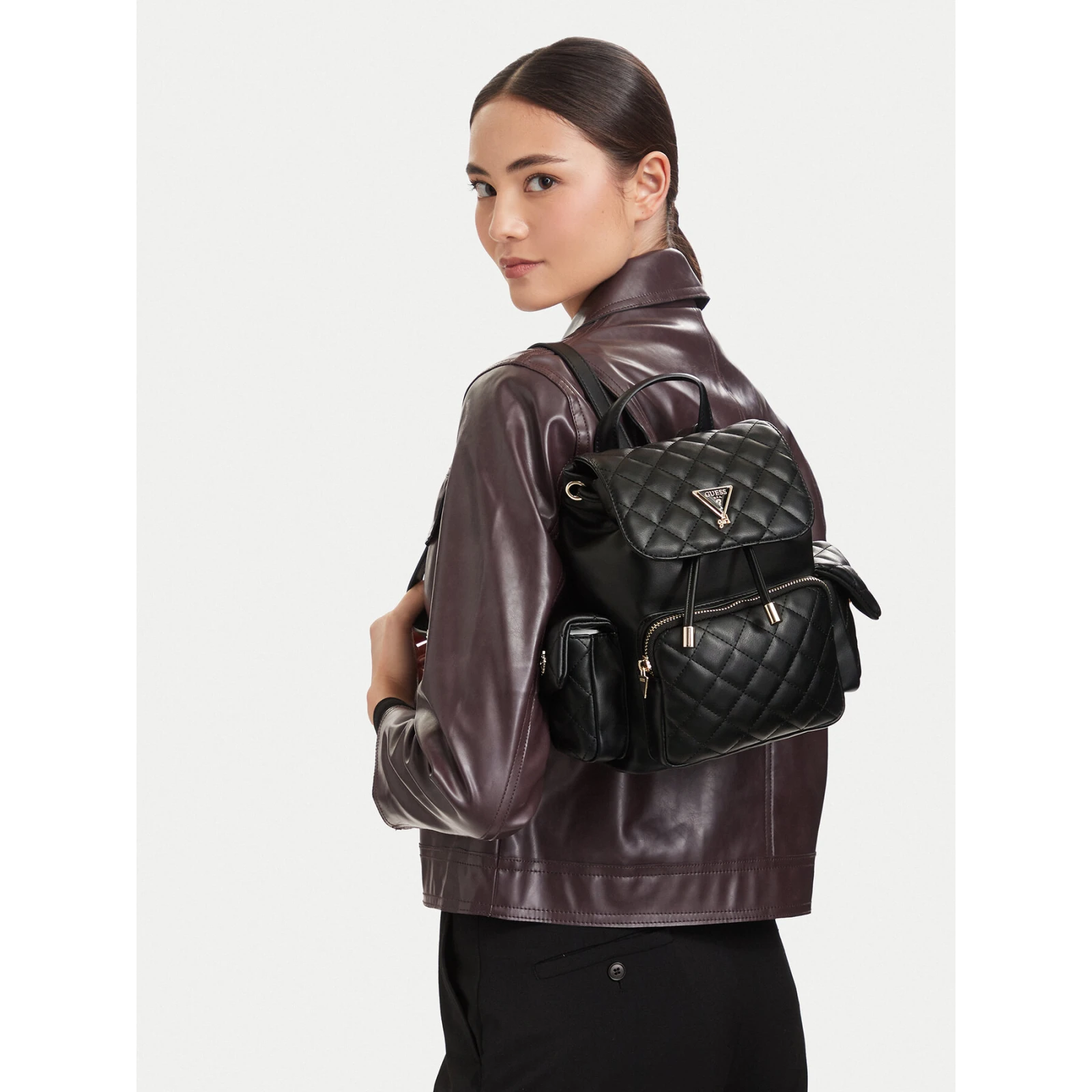 Ruksak Guess J6YZ05 W2510 Crna · záber 2