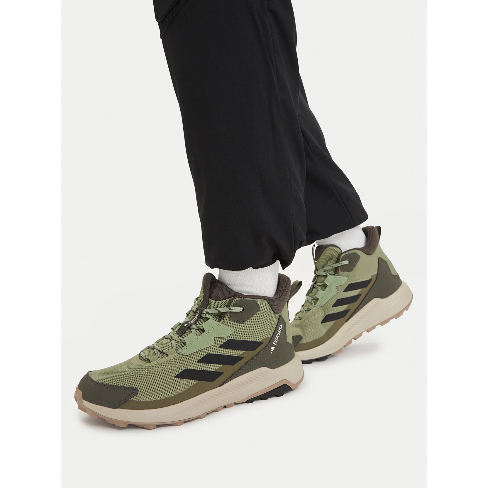 Trekking adidas Terrex Anylander Mid Hiking Shoes JR6596 Zelena · záber 2