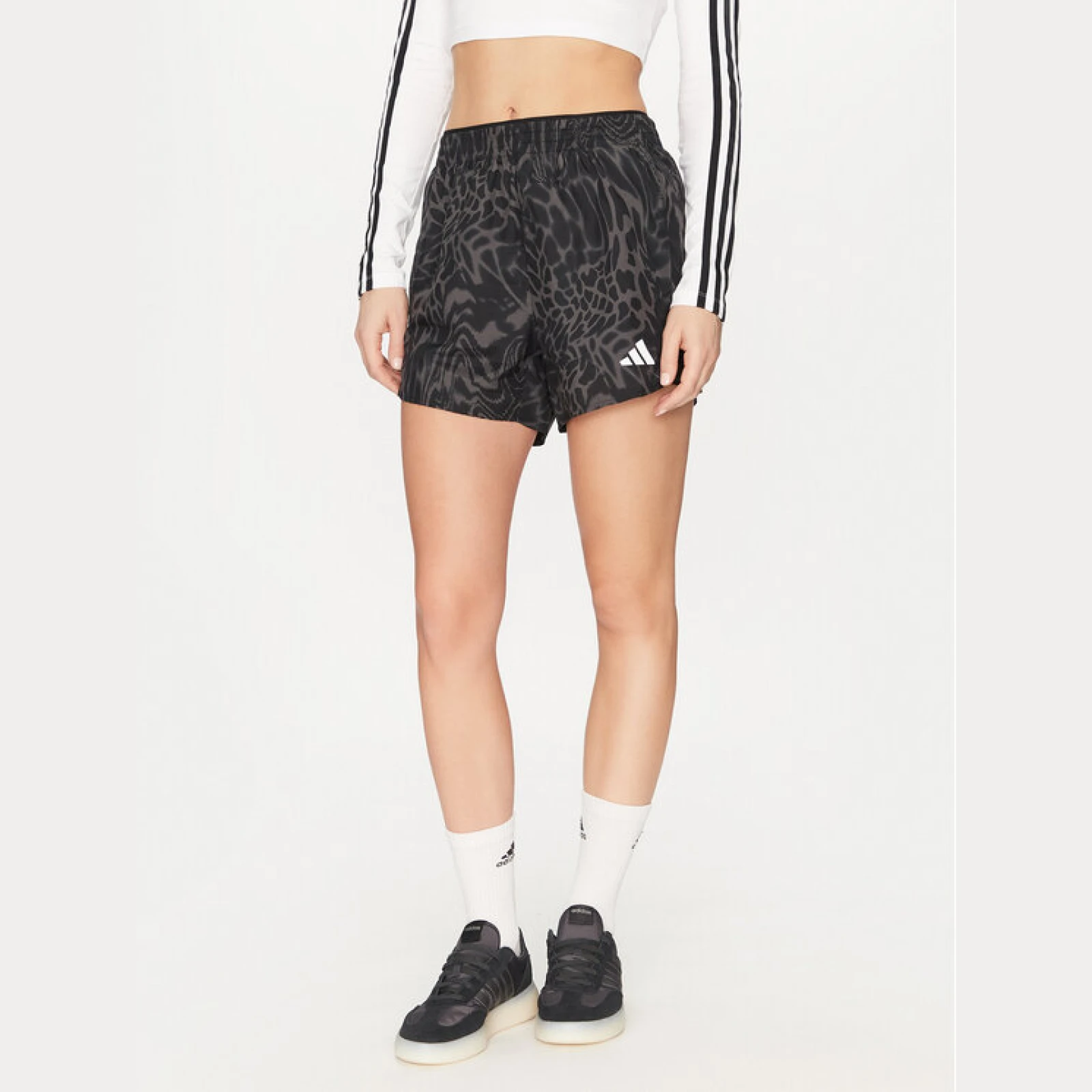 adidas Sportske kratke hlače Train Essentials Allover Print Workout JE8685 Crna Regular Fit · záber 2