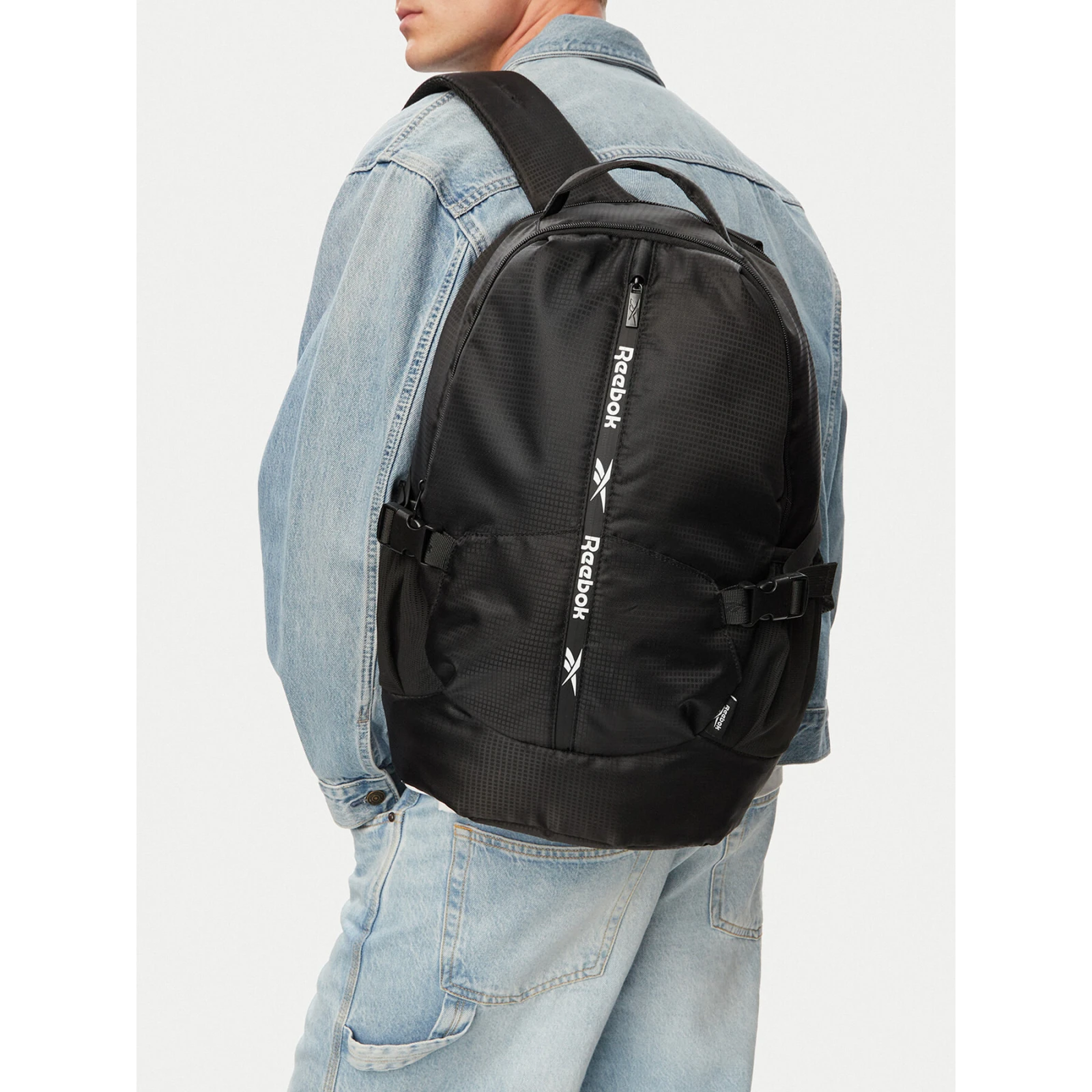 Ruksak Reebok WBEO-RBK-M-006-10 Crna · záber 2