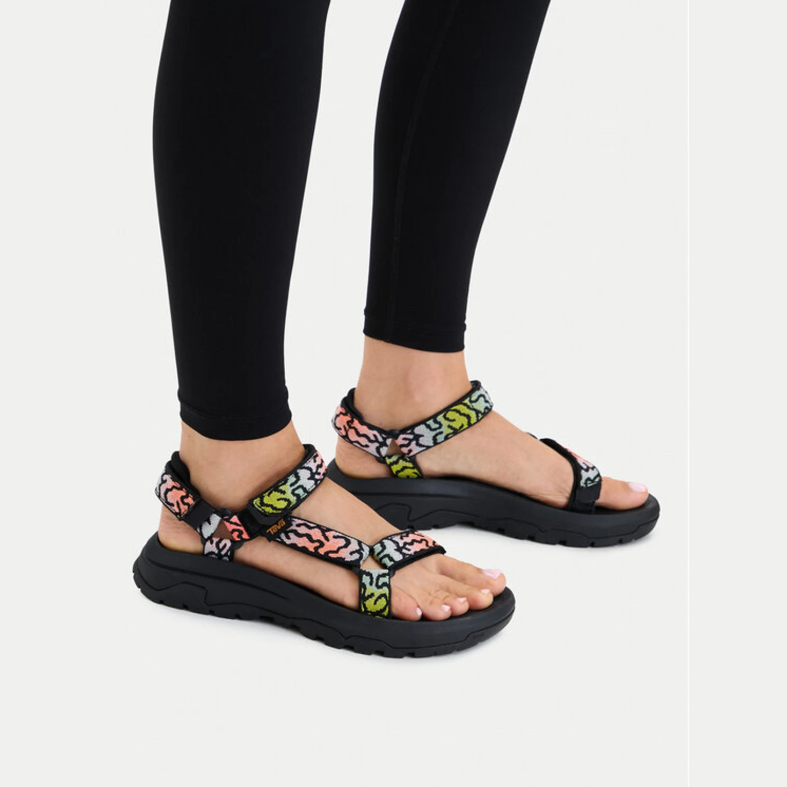 Teva Sandale Hurricane XLT3 1173671 Koraljna · záber 5