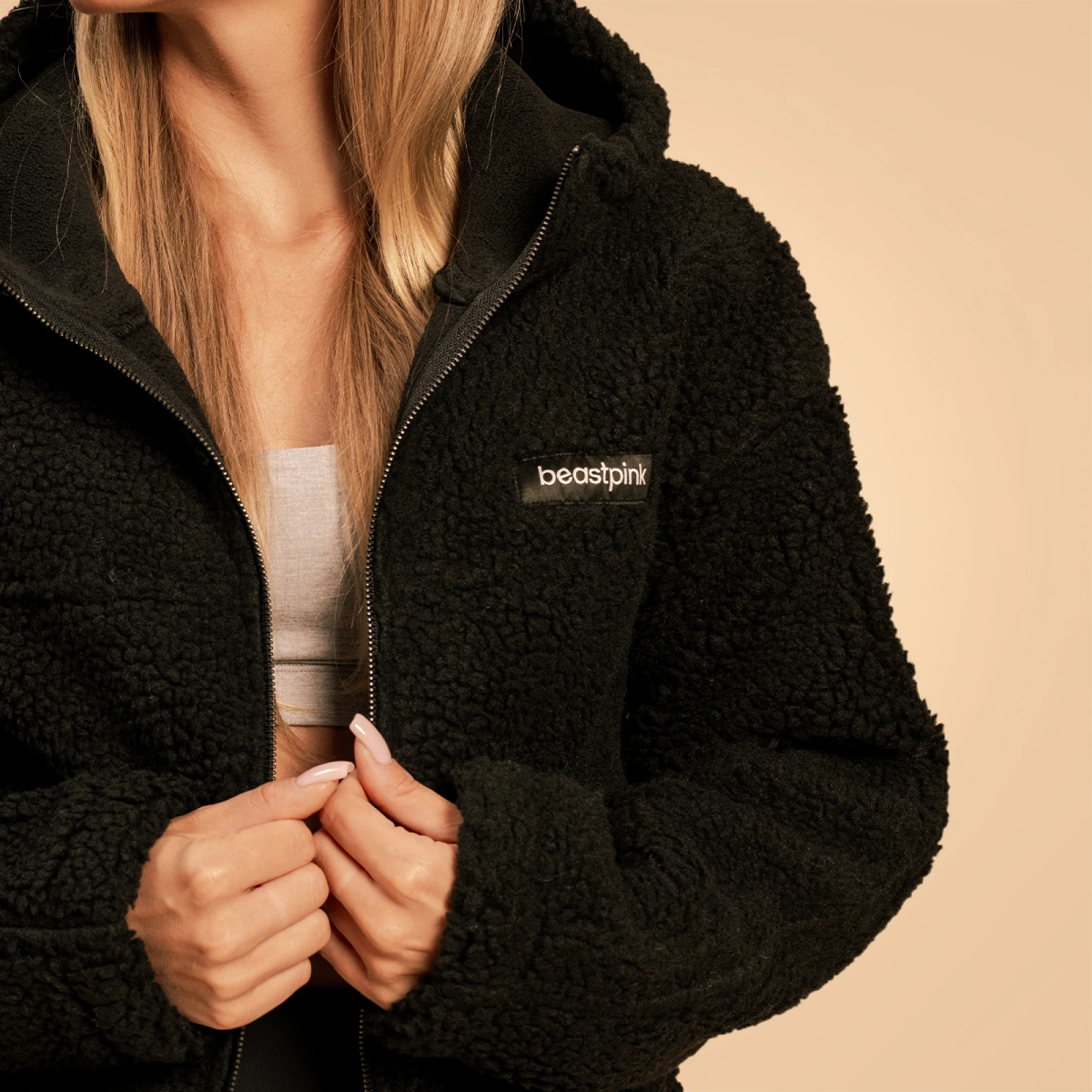 BeastPink Women‘s Bliss Hoodie Jacket Black - Veličina: XS | Boja: čierna | Dobna skupina: Odrasli | Pohlavie: Žensko | Težina: 0,772 g | Pakiranje: 10 · záber 2