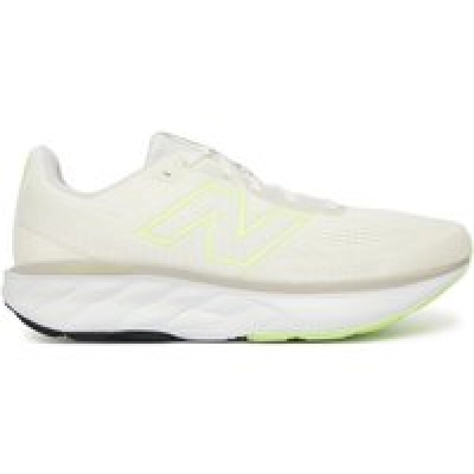 New Balance Tenisice za trčanje Fresh Foam x 520 v9 M5203TS Écru · záber 1