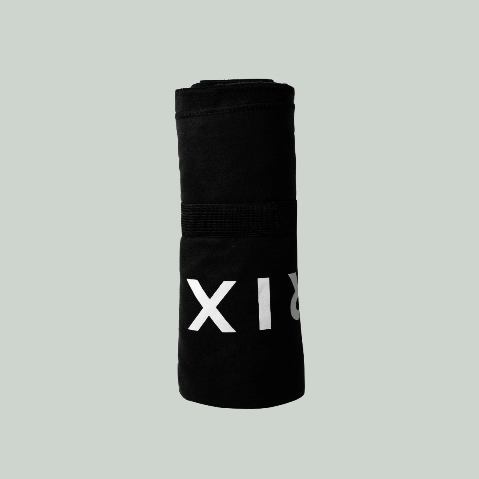 STRIX Sport Towel Medium Essential Black · záber 4