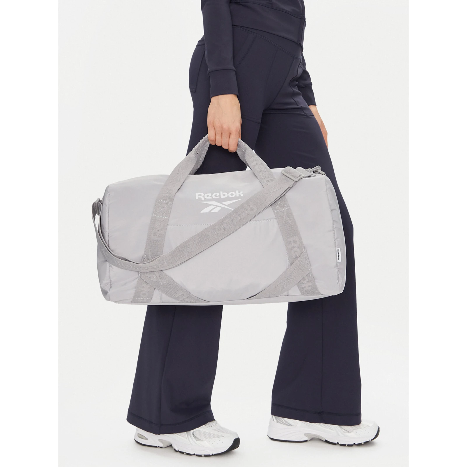 Sportska torba Reebok CWBEO-RBK-B-001-08 Siva · záber 2