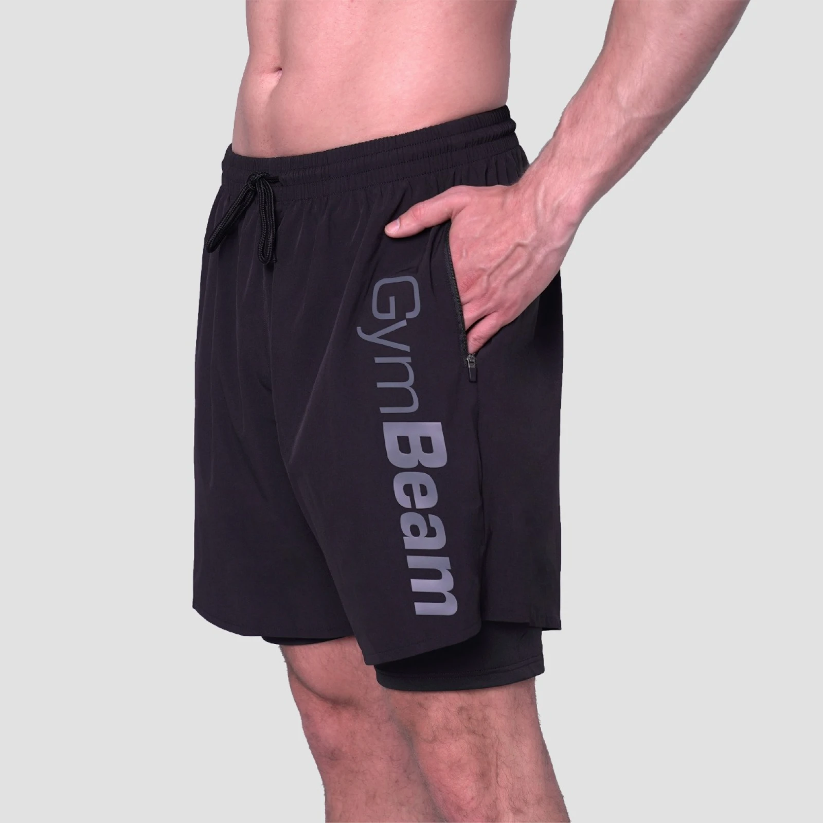 GymBeam 2in1 Shorts Essence Black - Veličina: S | Boja: čierna | Dobna skupina: Odrasli | Težina: 0,2585 g | Pakiranje: 75 · záber 3