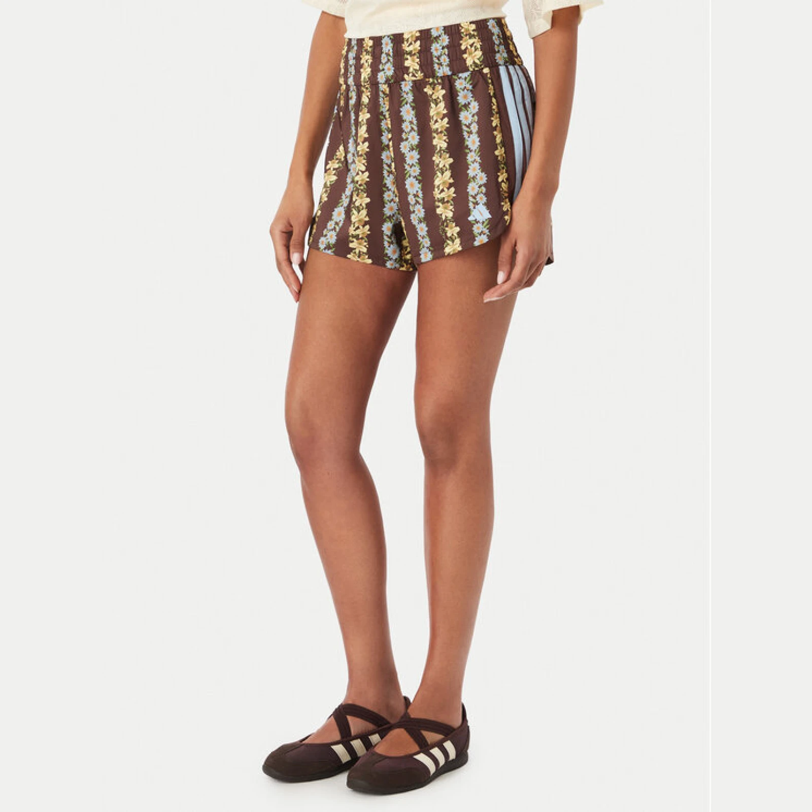 adidas Sportske kratke hlače Farm Rio Pacer KR0229 Smeđa Loose Fit · záber 2