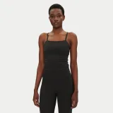 Girlfriend Collective Top Rib Cami 1037 Crna Slim Fit · záber 2