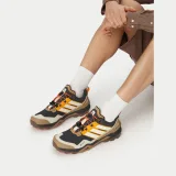 adidas Trekking Terrex Skychaser Gore-Tex JR3987 Smeđa · záber 2