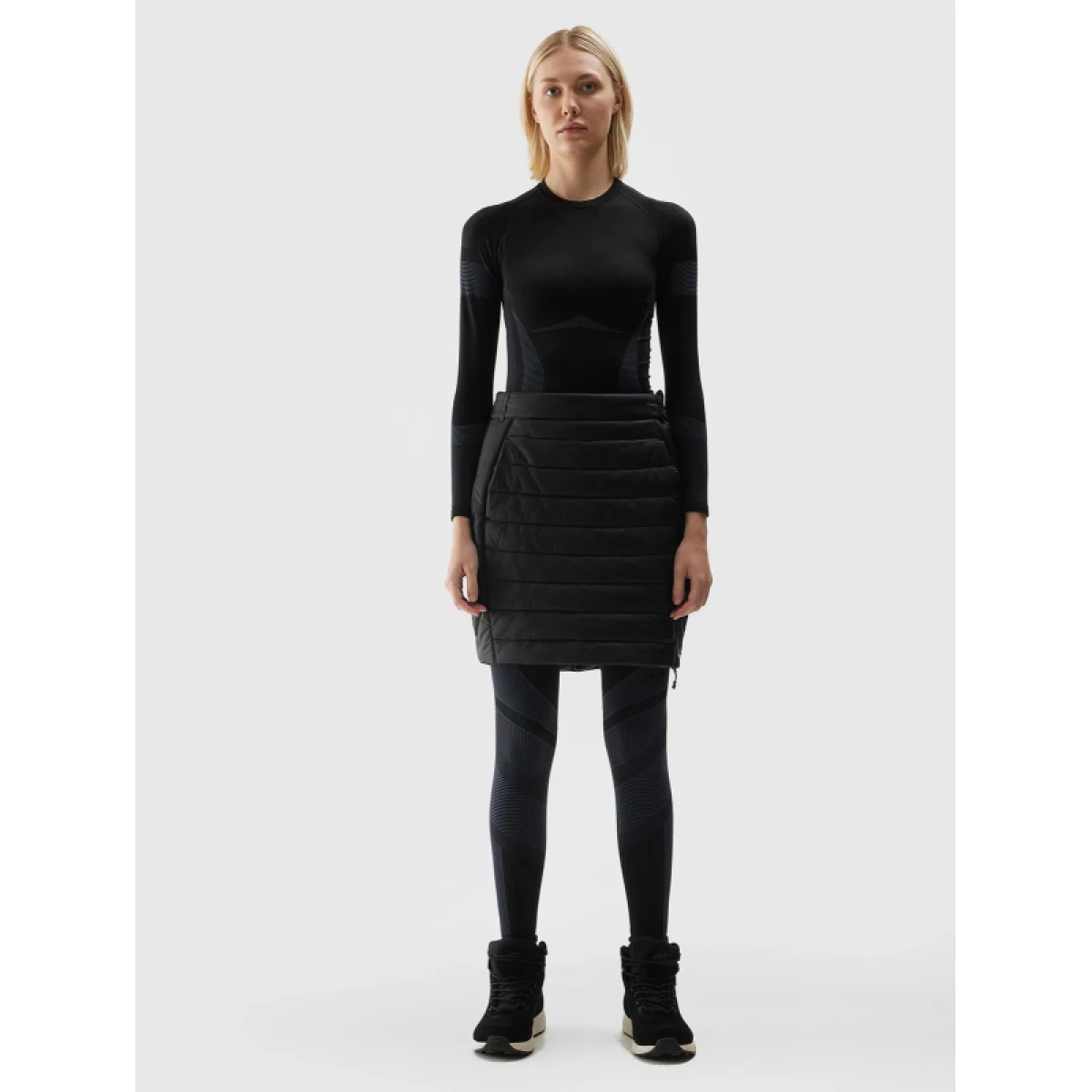 Női túraszoknya 4F SKIRT FNK-AW23TFSKF008-21S-BLACK · záber 3