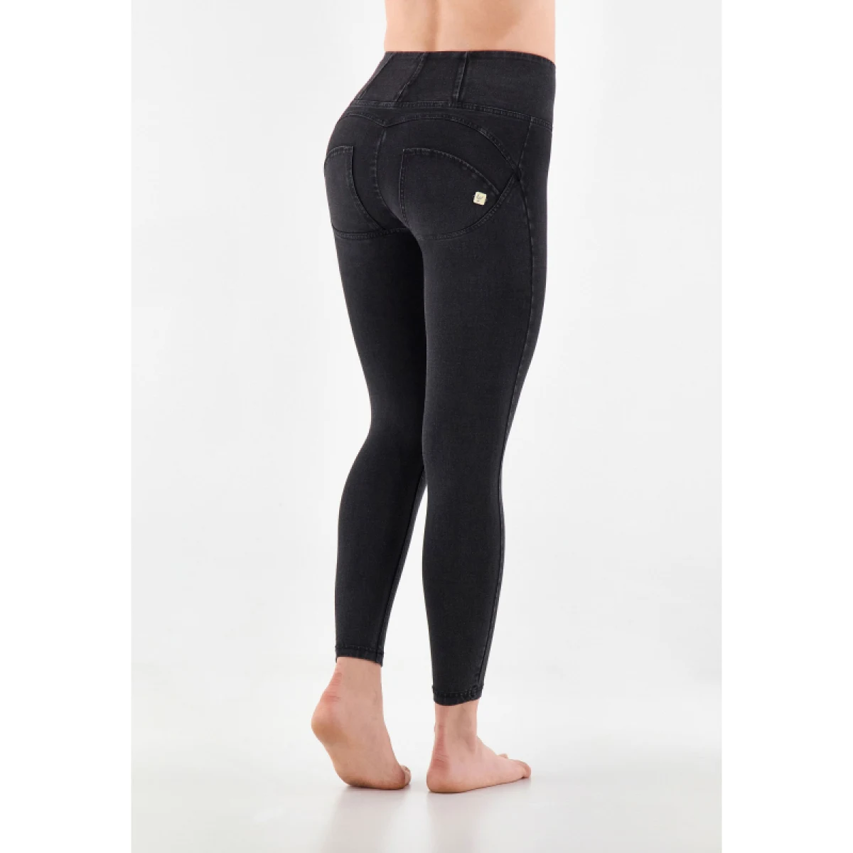 Női jeggings nadrág FREDDY WR.UP® superskinny push up 7 8 jeggings with high waist and zip-Black · záber 6