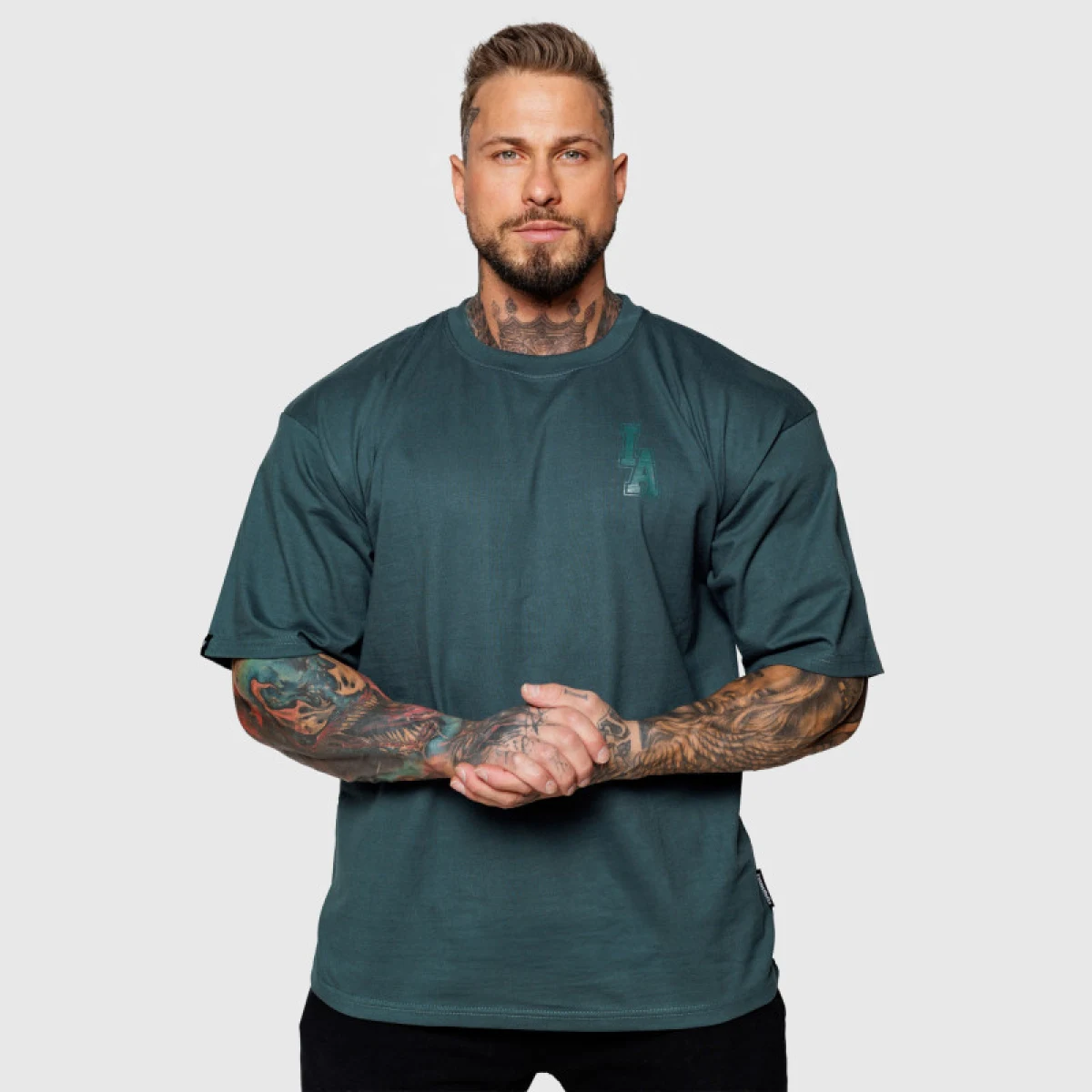 Oversize póló Iron Aesthetics College, zöld · záber 2