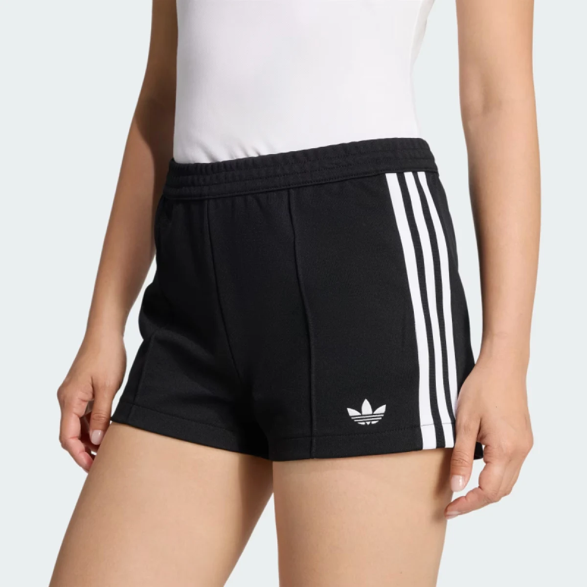 Női sortok ADIDAS ORIGINALS CLASSIC SHORTS BLACK WHITE · záber 5