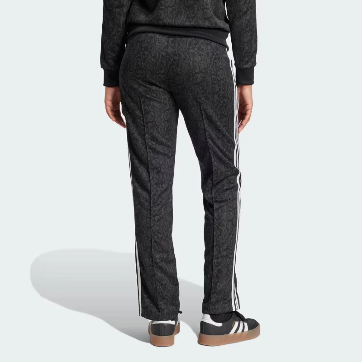 Női nadrágok ADIDAS ORIGINALS SNAKE FB TP-BLACK MULTCO · záber 3
