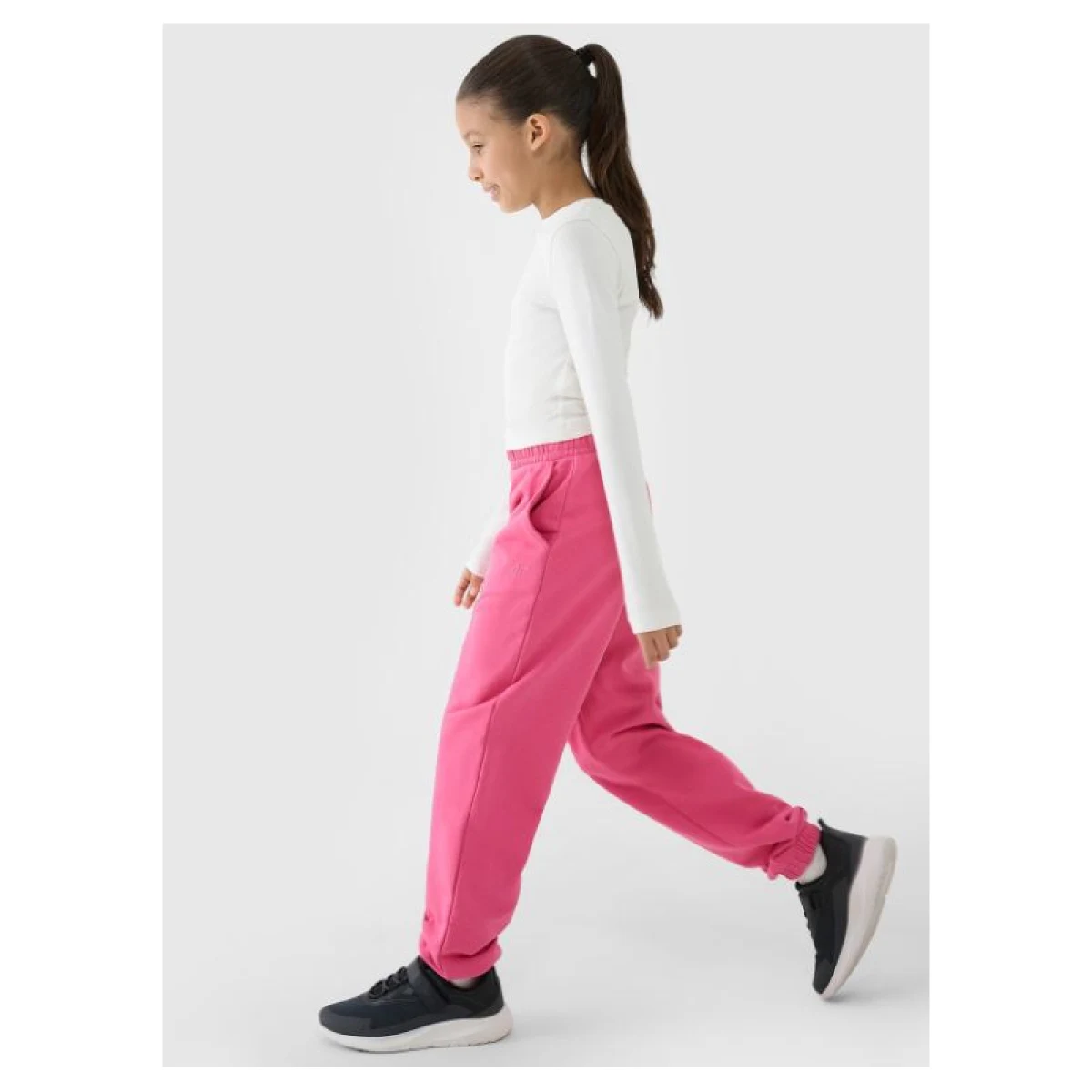Lány melegítőnadrágok 4F JUNIOR TROUSERS CAS F0950-54S-PINK · záber 5