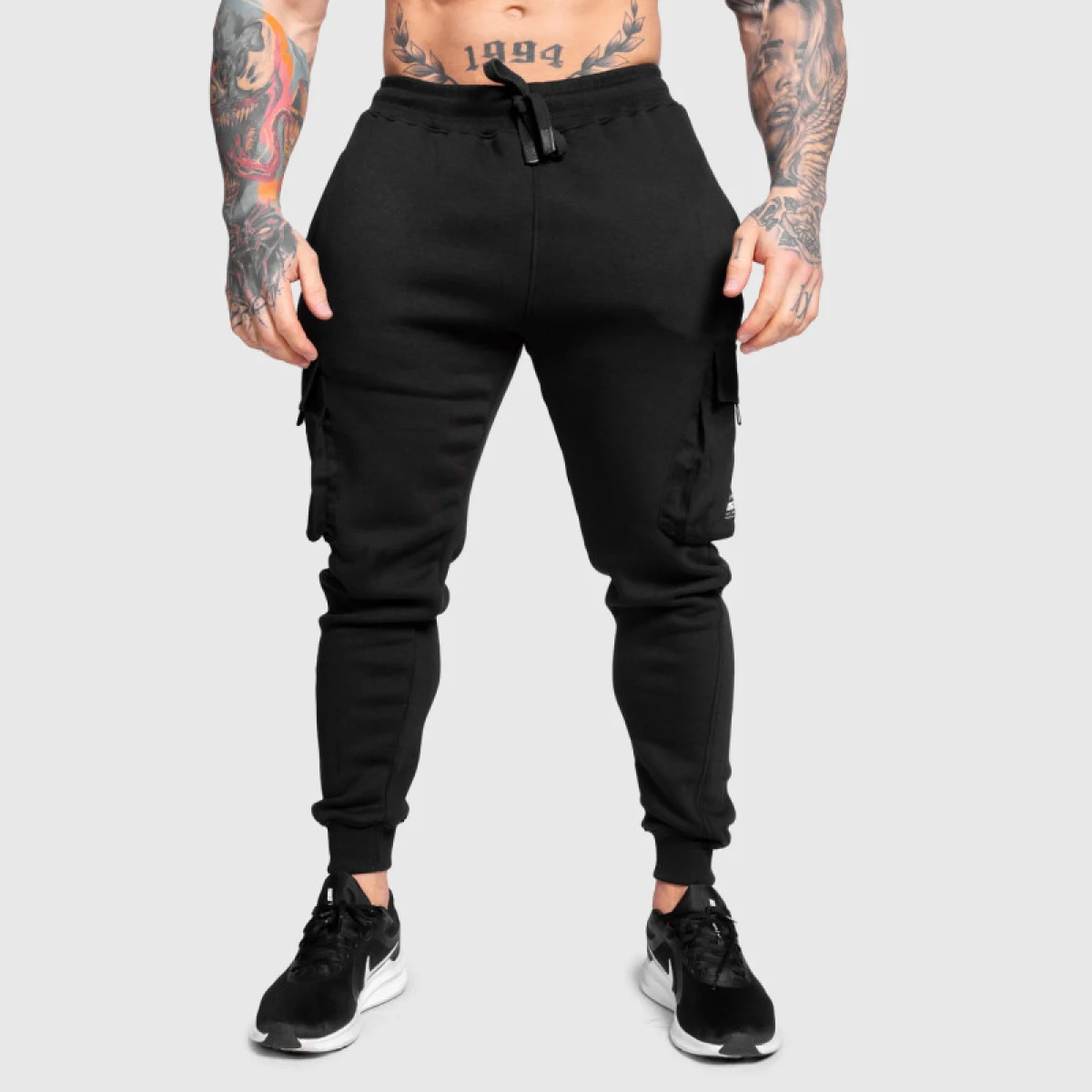 Férfi melegítőnadrág Iron Aesthetics Cargo Joggers, fekete · záber 4