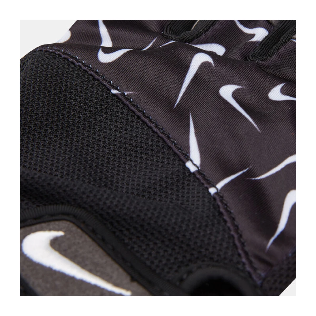 Fitnesz kesztyűk edzéshez NIKE WN ELEMENTAL FTS GLV BK BK WH · záber 4