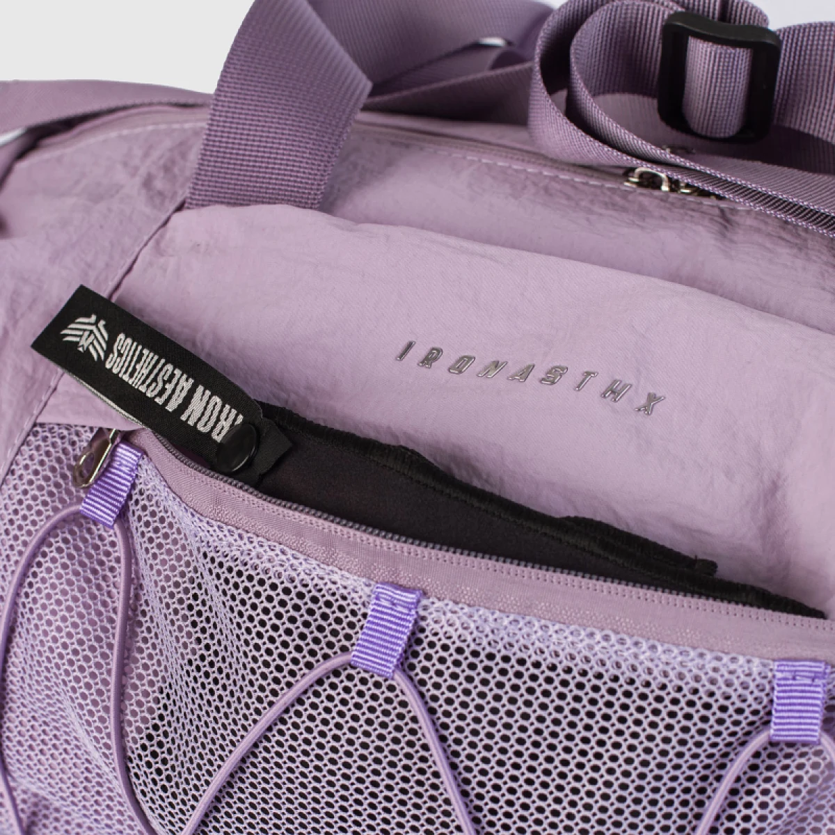 Sporttáska Iron Aesthetics Gym Bunny, lila · záber 4