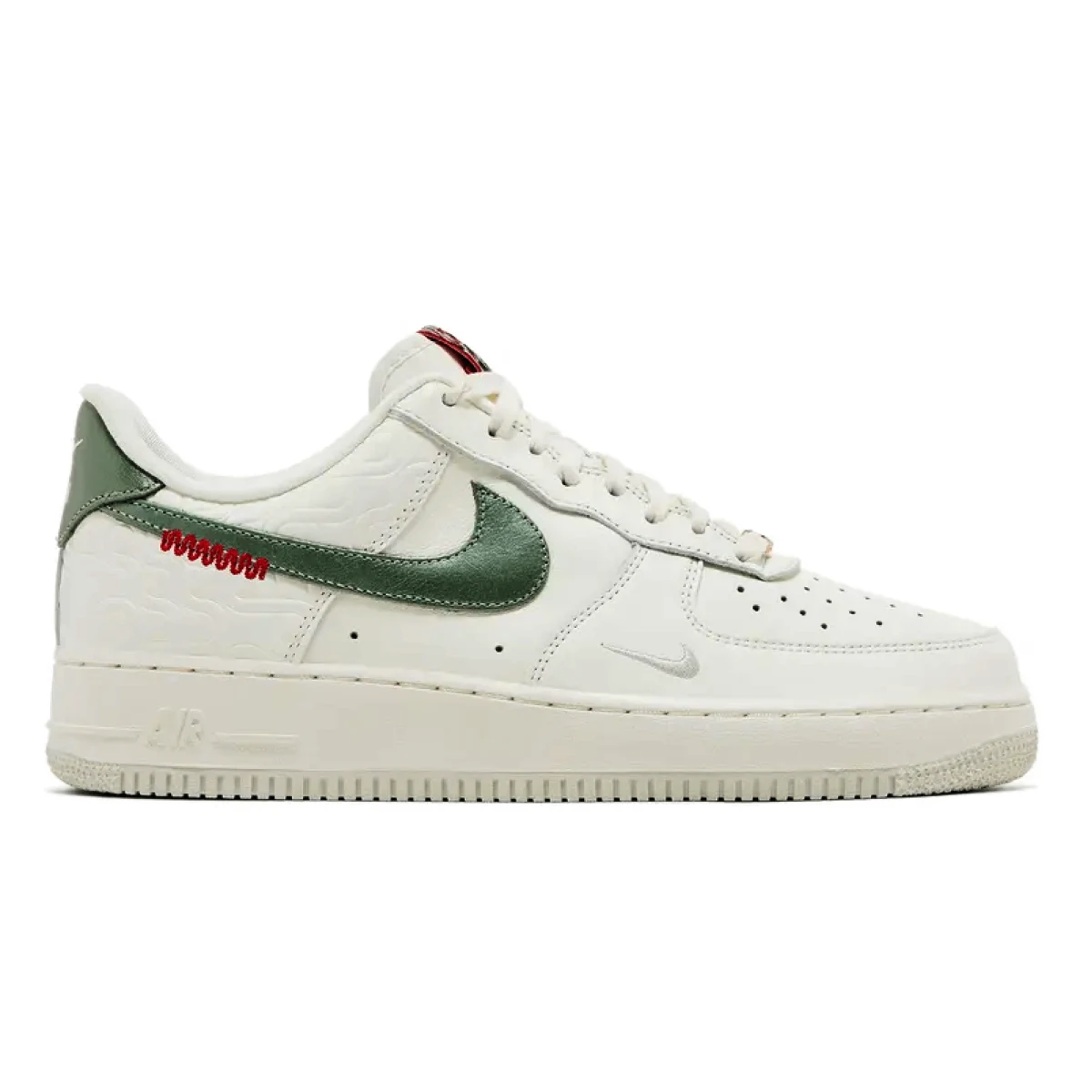 Nike Air Force 1 '07 - 41 · záber 7