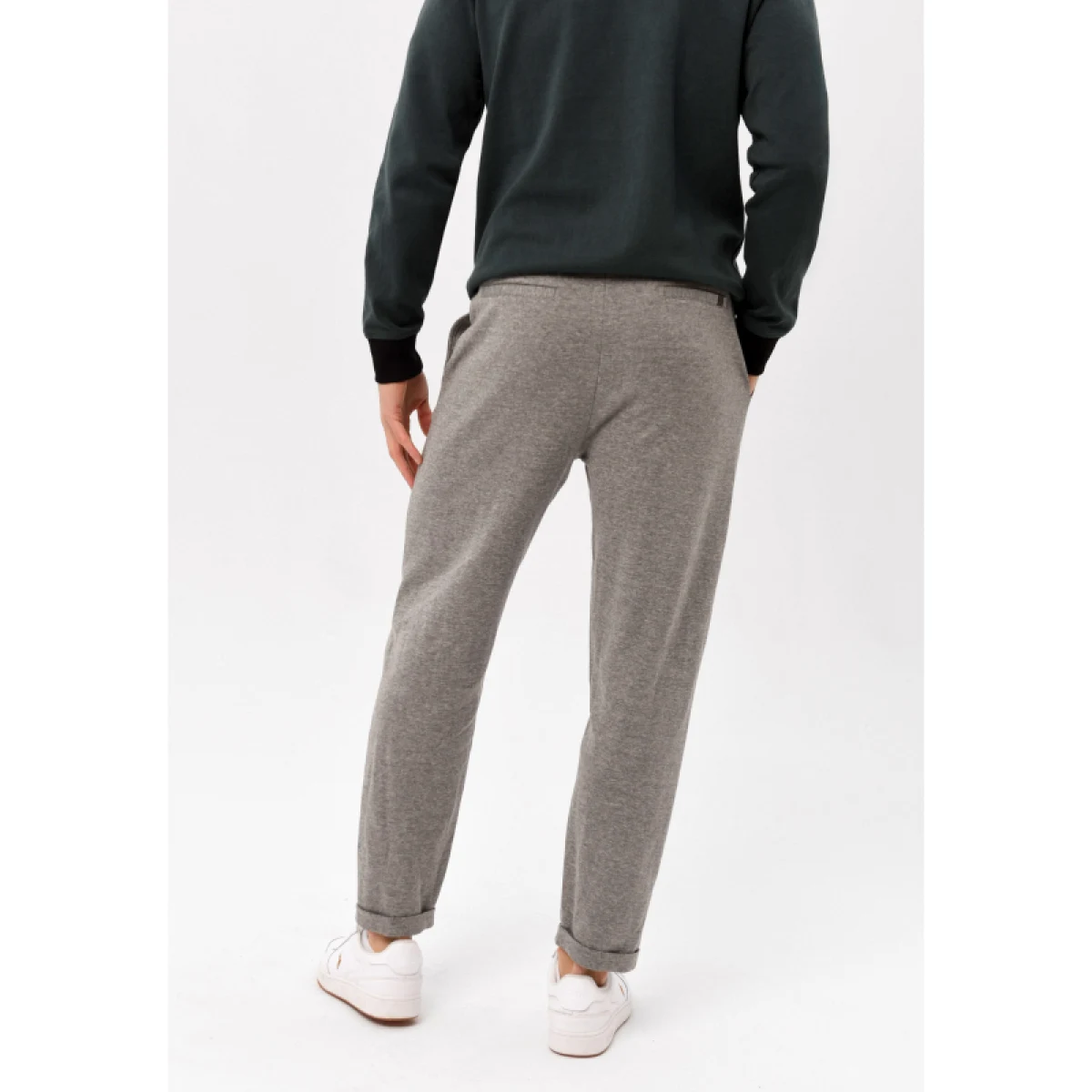 Férfi melegítőnadrágok VOLCANO ELEGANT-702M-GREY MEL · záber 2