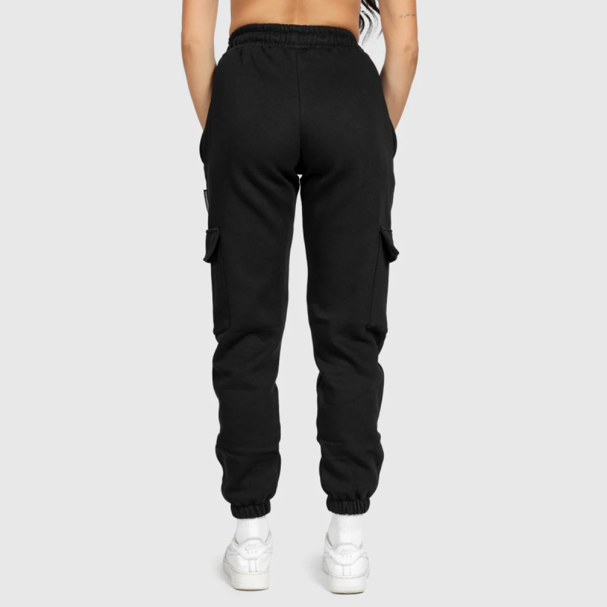 Női melegítőnadrág Iron Aesthetics Cargo, fekete · záber 5