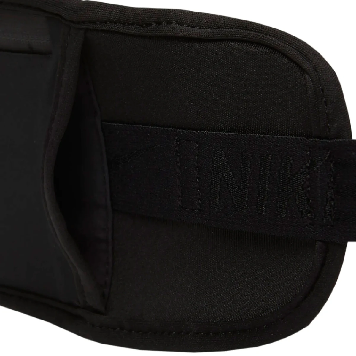 Deréktáska NIKE RACE DAY WAISTPACK BK BK BK · záber 3