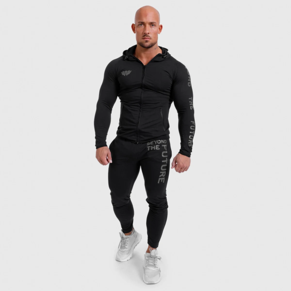 Férfi Slim Fit melegítőnadrág Beyond the Future, fekete · záber 4